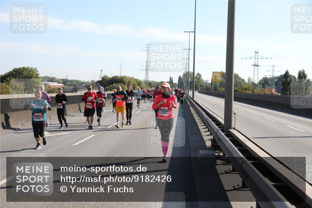 03.10.2025 - Köhlbrandbrückenlauf Yannick Fuchs http://msf.ph/oto/9182426 03.10.2025 11:24:51 Position 3 888 meine-sportfotos.de
