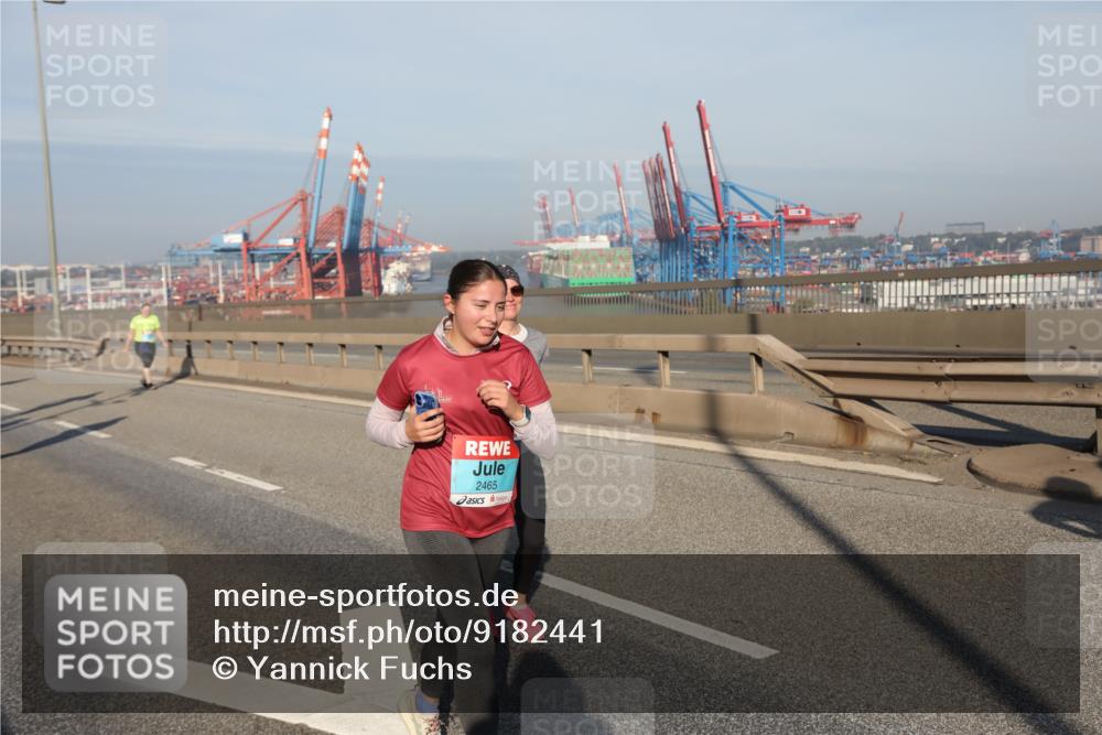 03.10.2025 - Köhlbrandbrückenlauf Yannick Fuchs http://msf.ph/oto/9182441 03.10.2025 08:59:55 Position 2 2465 meine-sportfotos.de