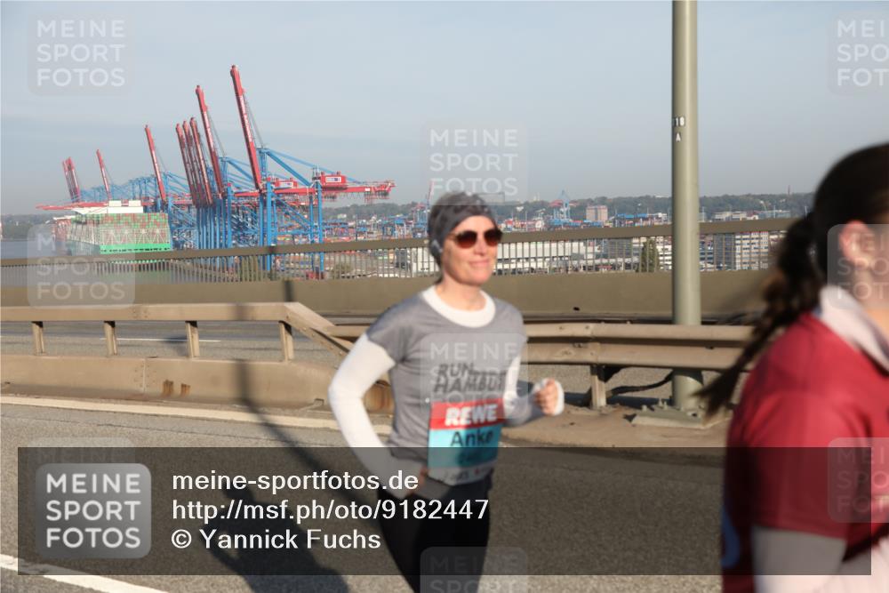 03.10.2025 - Köhlbrandbrückenlauf Yannick Fuchs http://msf.ph/oto/9182447 03.10.2025 08:59:56 Position 2 118 meine-sportfotos.de