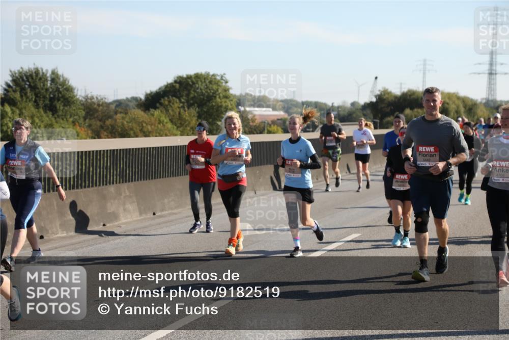 03.10.2025 - Köhlbrandbrückenlauf Yannick Fuchs http://msf.ph/oto/9182519 03.10.2025 11:25:02 Position 3 5267, 5215, 5442, 4708 meine-sportfotos.de