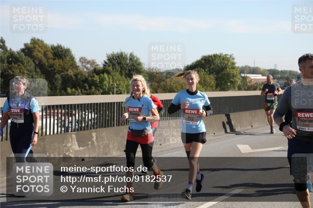 03.10.2025 - Köhlbrandbrückenlauf Yannick Fuchs http://msf.ph/oto/9182537 03.10.2025 11:25:03 Position 3 6736, 5442, 5696 meine-sportfotos.de