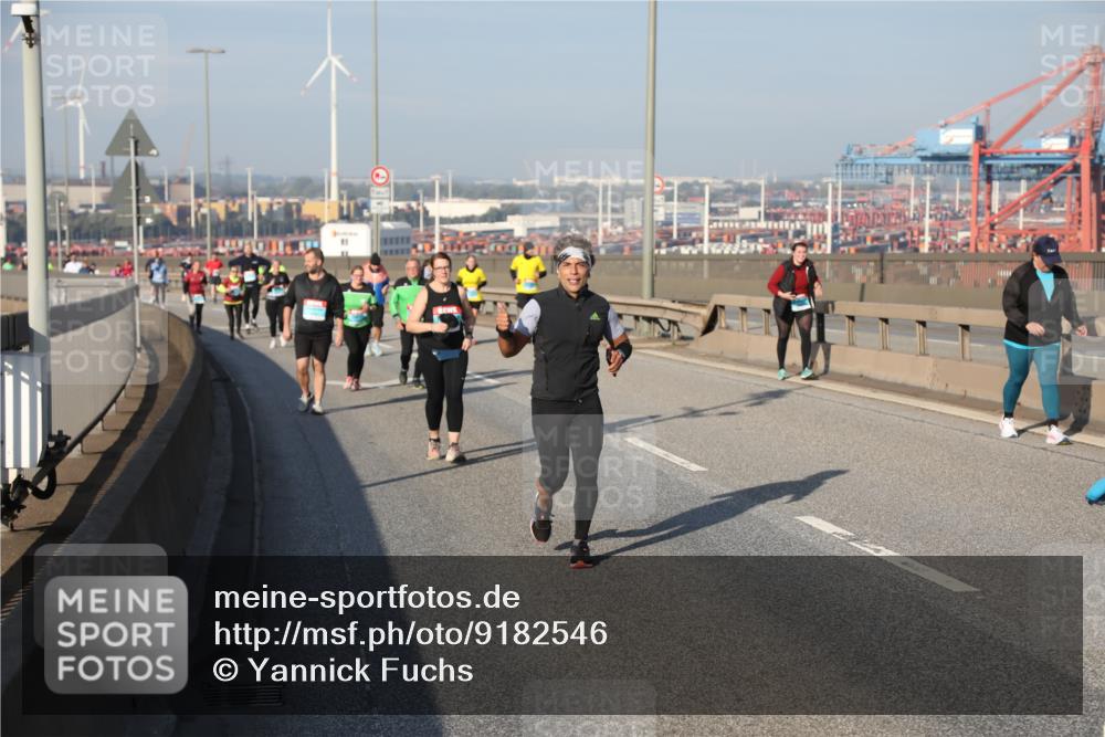 03.10.2025 - Köhlbrandbrückenlauf Yannick Fuchs http://msf.ph/oto/9182546 03.10.2025 09:00:17 Position 2  meine-sportfotos.de