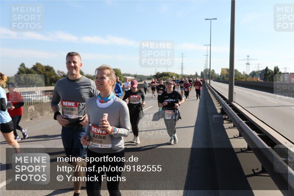 03.10.2025 - Köhlbrandbrückenlauf Yannick Fuchs http://msf.ph/oto/9182555 03.10.2025 11:25:05 Position 3 5442, 4708 meine-sportfotos.de