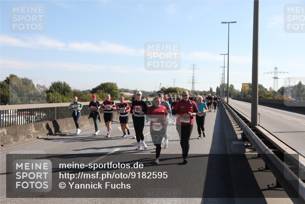 03.10.2025 - Köhlbrandbrückenlauf Yannick Fuchs http://msf.ph/oto/9182595 03.10.2025 11:25:11 Position 3 121 meine-sportfotos.de
