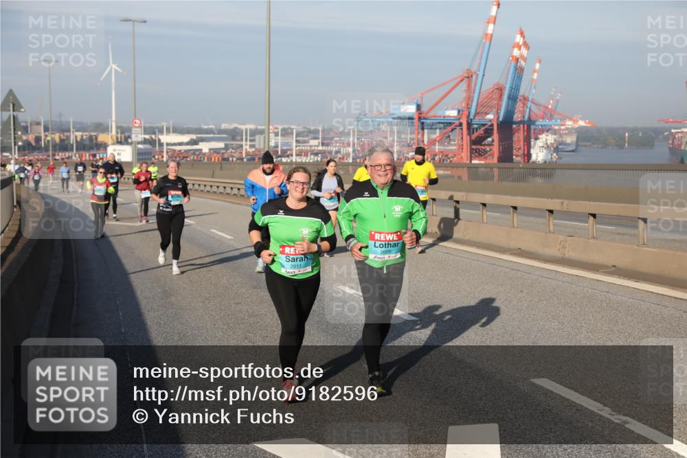 03.10.2025 - Köhlbrandbrückenlauf Yannick Fuchs http://msf.ph/oto/9182596 03.10.2025 09:00:28 Position 2 113, 2011, 2020 meine-sportfotos.de