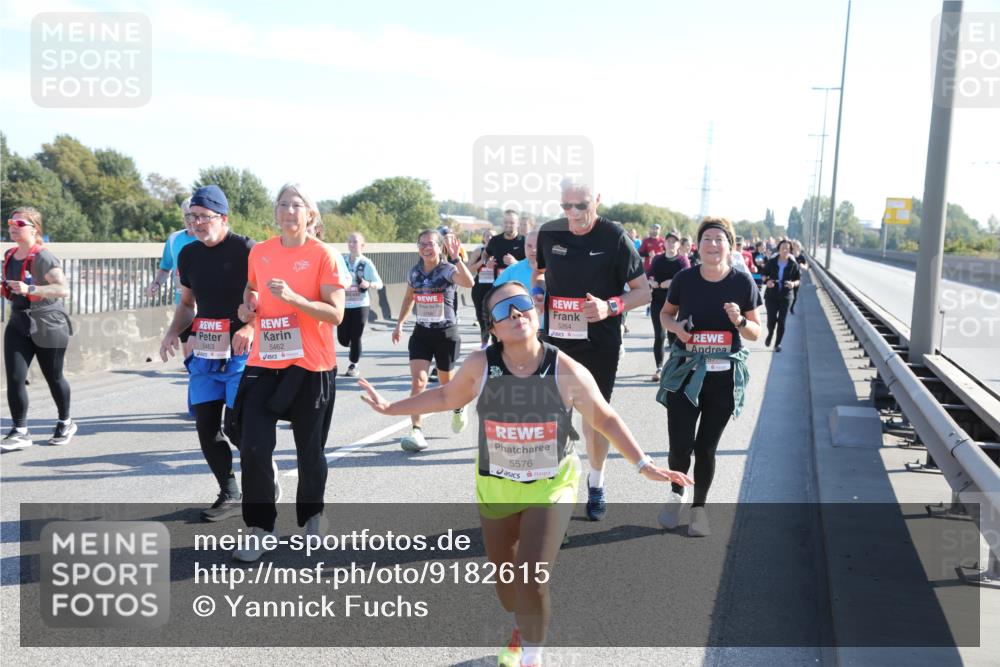 03.10.2025 - Köhlbrandbrückenlauf Yannick Fuchs http://msf.ph/oto/9182615 03.10.2025 11:25:23 Position 3 5463, 5462, 5576, 5264 meine-sportfotos.de