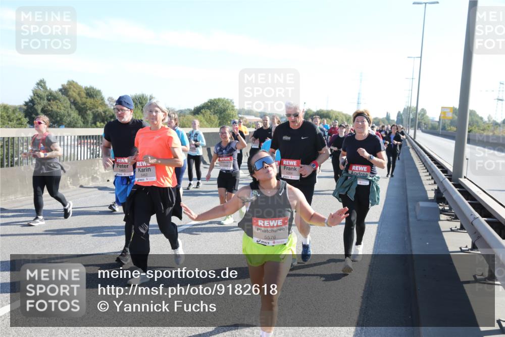 03.10.2025 - Köhlbrandbrückenlauf Yannick Fuchs http://msf.ph/oto/9182618 03.10.2025 11:25:24 Position 3 5463, 5462, 5576, 5264 meine-sportfotos.de