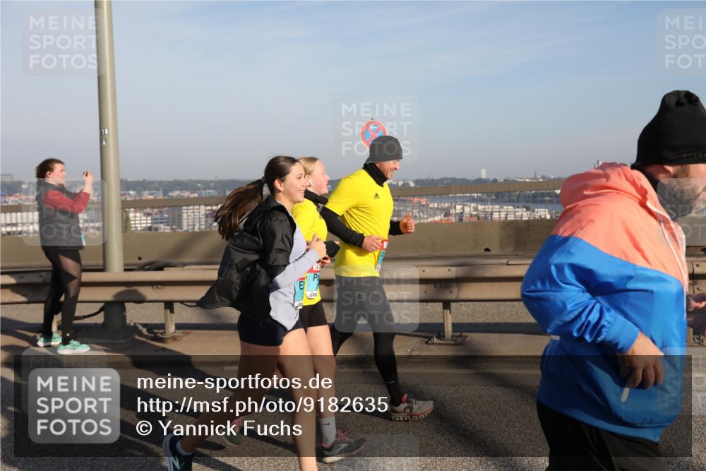 03.10.2025 - Köhlbrandbrückenlauf Yannick Fuchs http://msf.ph/oto/9182635 03.10.2025 09:00:35 Position 2  meine-sportfotos.de