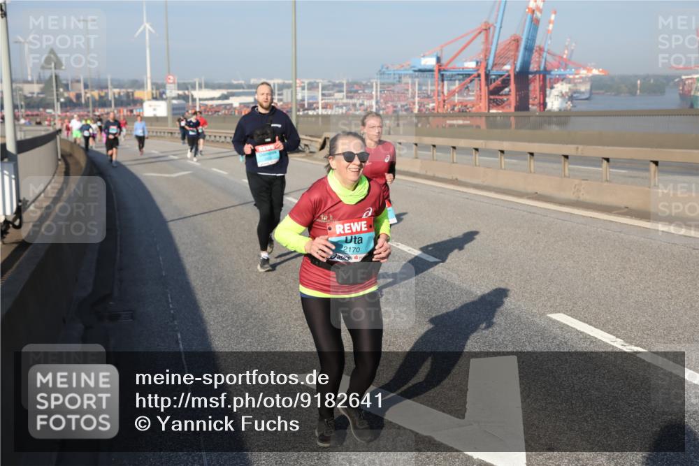 03.10.2025 - Köhlbrandbrückenlauf Yannick Fuchs http://msf.ph/oto/9182641 03.10.2025 09:00:37 Position 2 2170 meine-sportfotos.de