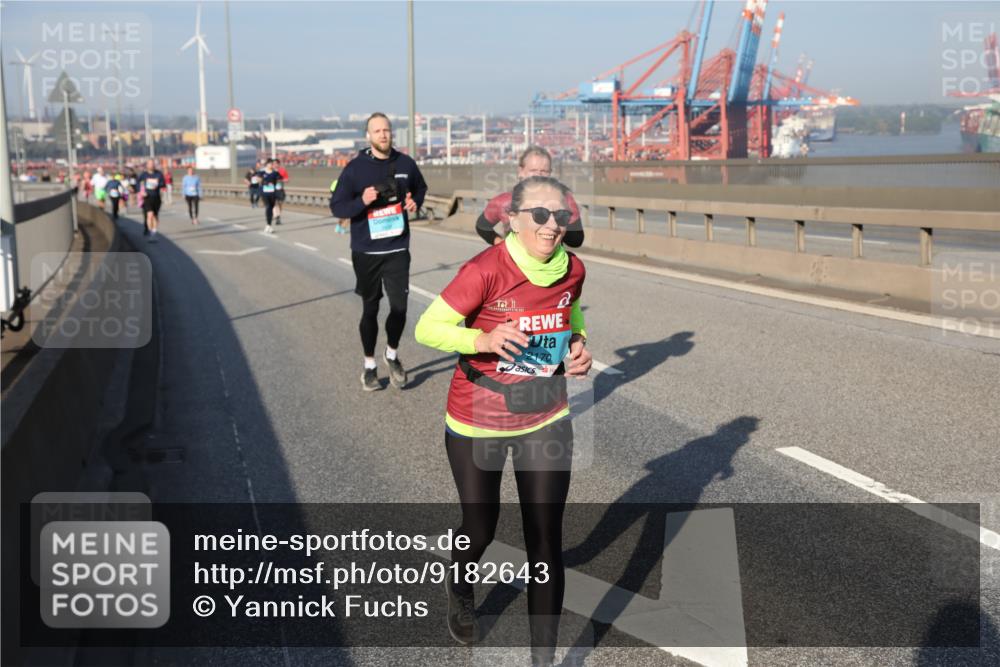 03.10.2025 - Köhlbrandbrückenlauf Yannick Fuchs http://msf.ph/oto/9182643 03.10.2025 09:00:37 Position 2 2170 meine-sportfotos.de