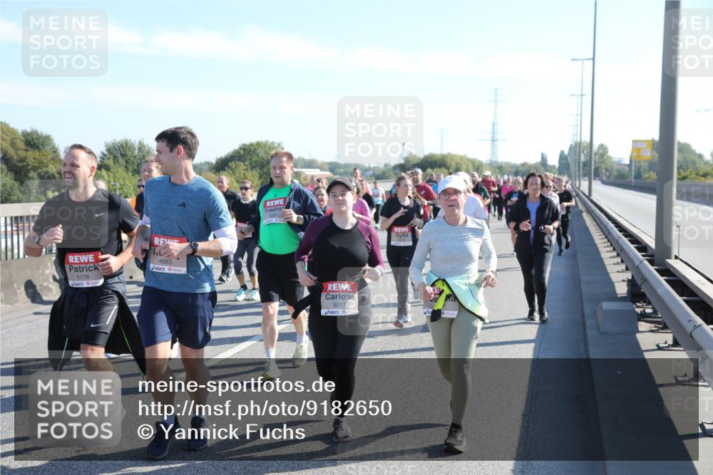 03.10.2025 - Köhlbrandbrückenlauf Yannick Fuchs http://msf.ph/oto/9182650 03.10.2025 11:25:27 Position 3 5176, 4863, 6351, 5017 meine-sportfotos.de