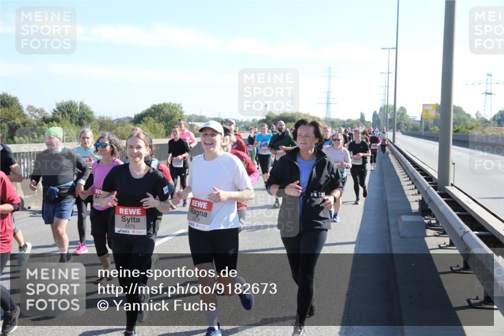 03.10.2025 - Köhlbrandbrückenlauf Yannick Fuchs http://msf.ph/oto/9182673 03.10.2025 11:25:29 Position 3 4575, 4574 meine-sportfotos.de