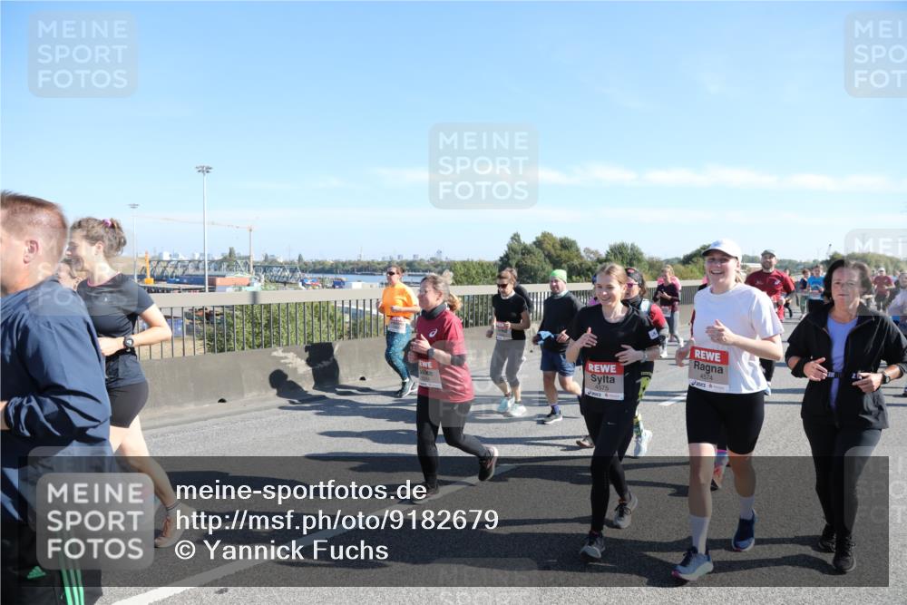 03.10.2025 - Köhlbrandbrückenlauf Yannick Fuchs http://msf.ph/oto/9182679 03.10.2025 11:25:30 Position 3 4575, 4574 meine-sportfotos.de