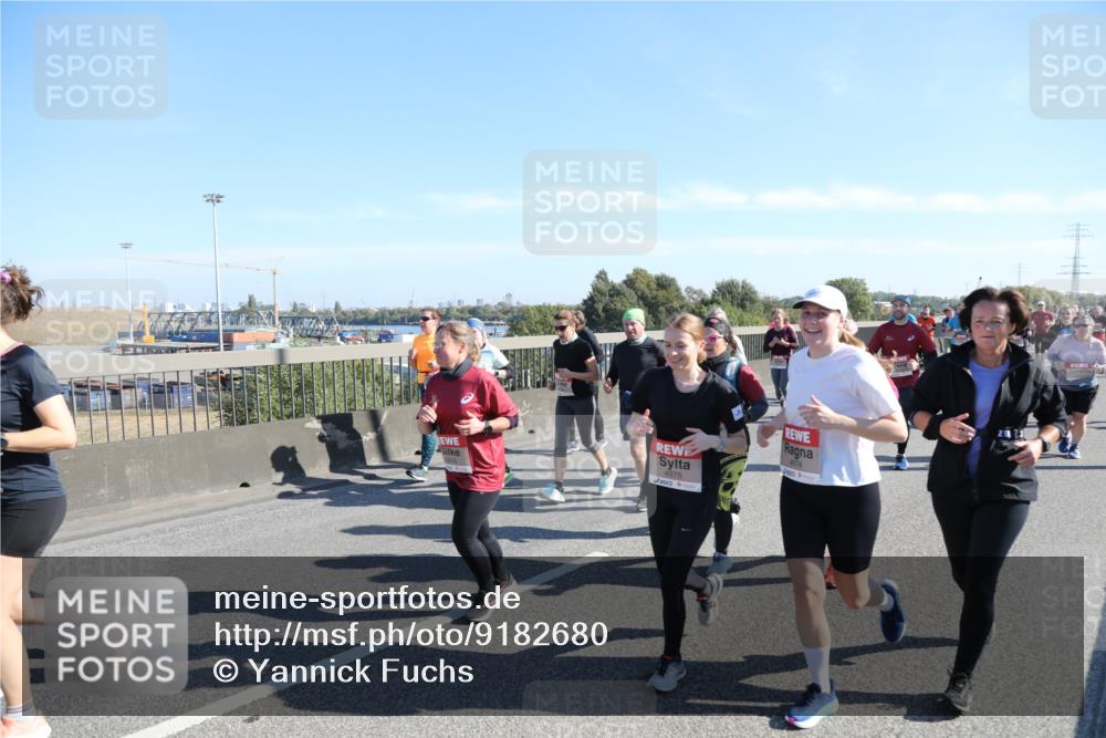 03.10.2025 - Köhlbrandbrückenlauf Yannick Fuchs http://msf.ph/oto/9182680 03.10.2025 11:25:30 Position 3 4575, 4574 meine-sportfotos.de