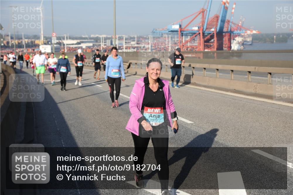 03.10.2025 - Köhlbrandbrückenlauf Yannick Fuchs http://msf.ph/oto/9182704 03.10.2025 09:00:57 Position 2 2370 meine-sportfotos.de