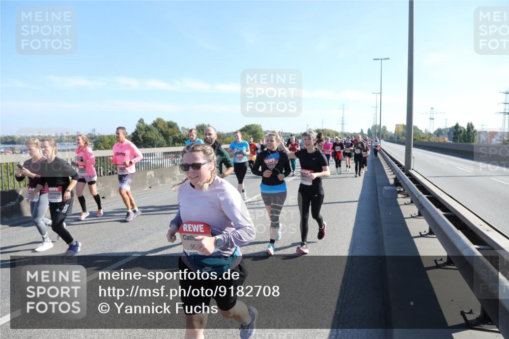03.10.2025 - Köhlbrandbrückenlauf Yannick Fuchs http://msf.ph/oto/9182708 03.10.2025 11:25:33 Position 3 55 meine-sportfotos.de