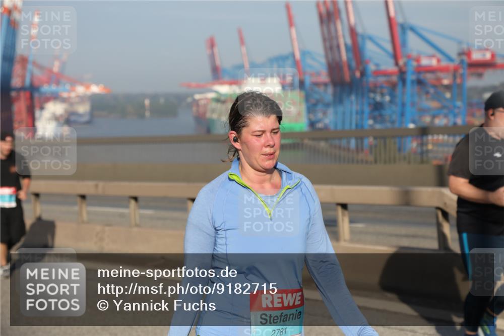 03.10.2025 - Köhlbrandbrückenlauf Yannick Fuchs http://msf.ph/oto/9182715 03.10.2025 09:01:03 Position 2 2781 meine-sportfotos.de