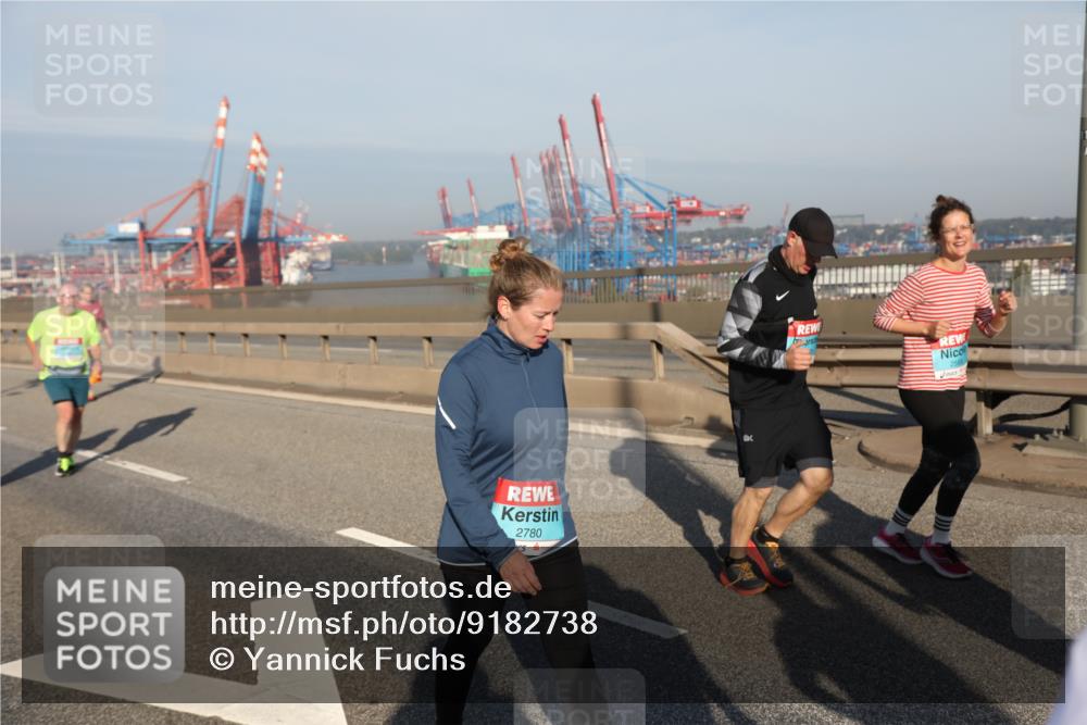 03.10.2025 - Köhlbrandbrückenlauf Yannick Fuchs http://msf.ph/oto/9182738 03.10.2025 09:01:08 Position 2 2780 meine-sportfotos.de
