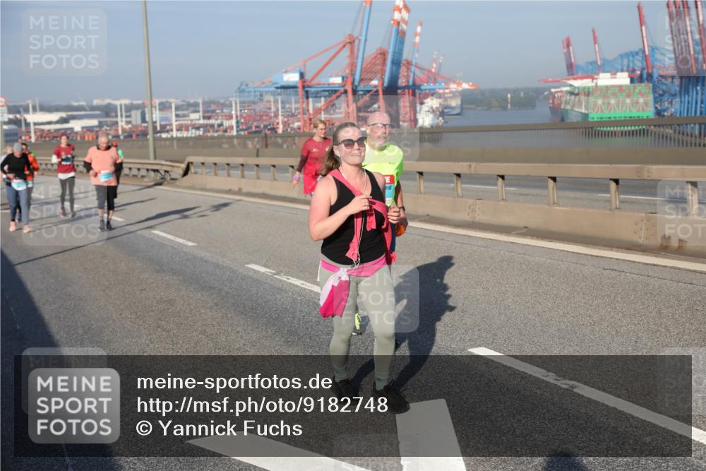 03.10.2025 - Köhlbrandbrückenlauf Yannick Fuchs http://msf.ph/oto/9182748 03.10.2025 09:01:10 Position 2  meine-sportfotos.de