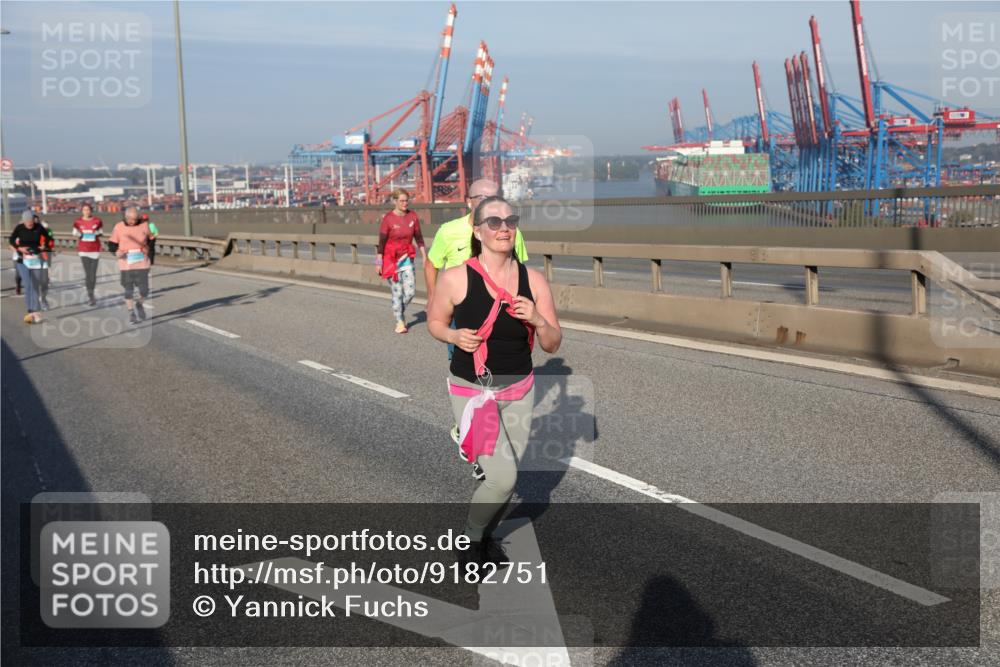 03.10.2025 - Köhlbrandbrückenlauf Yannick Fuchs http://msf.ph/oto/9182751 03.10.2025 09:01:11 Position 2  meine-sportfotos.de