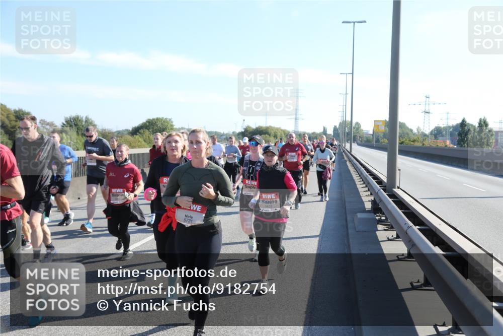 03.10.2025 - Köhlbrandbrückenlauf Yannick Fuchs http://msf.ph/oto/9182754 03.10.2025 11:25:38 Position 3 6731, 5633 meine-sportfotos.de