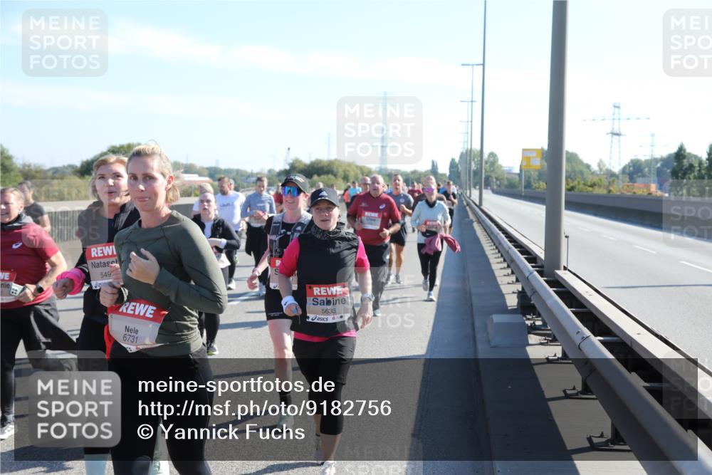 03.10.2025 - Köhlbrandbrückenlauf Yannick Fuchs http://msf.ph/oto/9182756 03.10.2025 11:25:38 Position 3 549, 6731, 5633 meine-sportfotos.de