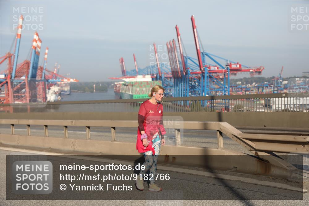 03.10.2025 - Köhlbrandbrückenlauf Yannick Fuchs http://msf.ph/oto/9182766 03.10.2025 09:01:15 Position 2  meine-sportfotos.de