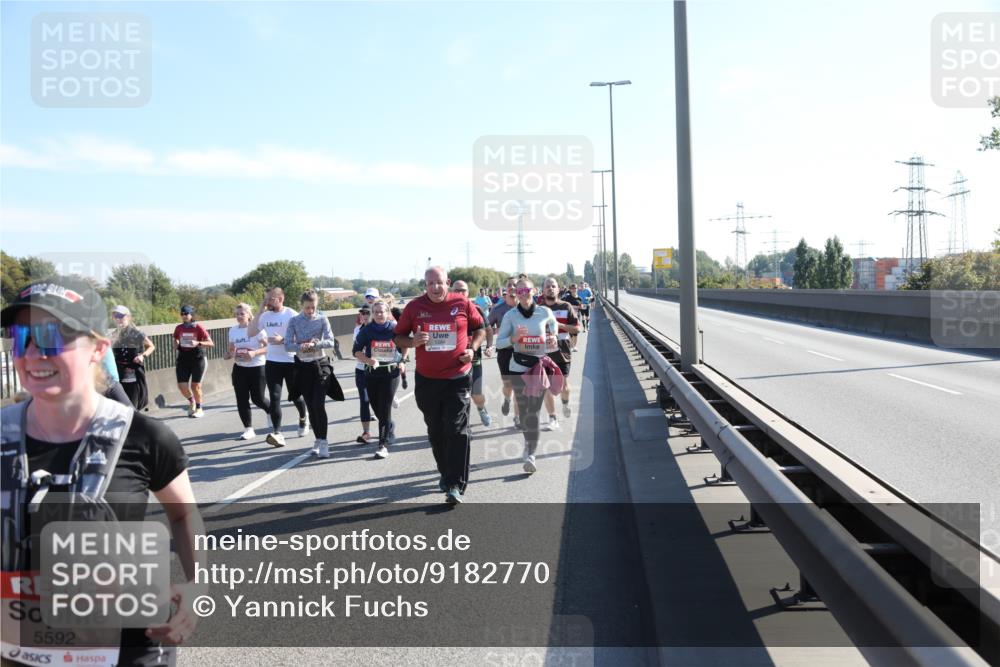 03.10.2025 - Köhlbrandbrückenlauf Yannick Fuchs http://msf.ph/oto/9182770 03.10.2025 11:25:40 Position 3 5592 meine-sportfotos.de