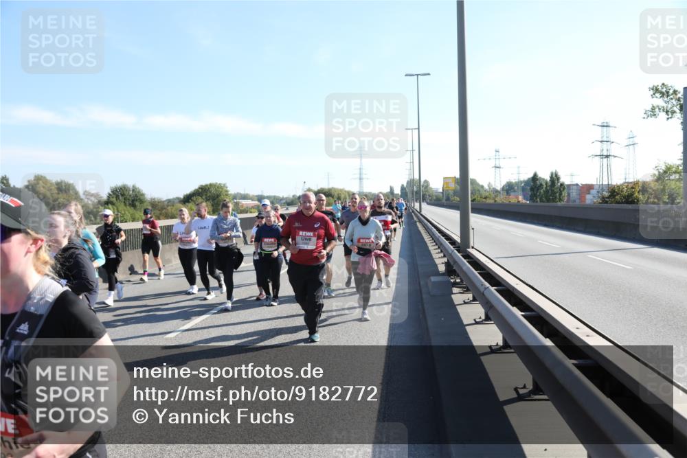 03.10.2025 - Köhlbrandbrückenlauf Yannick Fuchs http://msf.ph/oto/9182772 03.10.2025 11:25:40 Position 3  meine-sportfotos.de