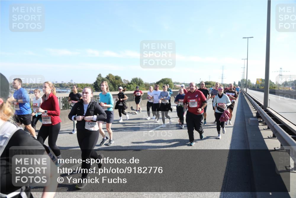 03.10.2025 - Köhlbrandbrückenlauf Yannick Fuchs http://msf.ph/oto/9182776 03.10.2025 11:25:41 Position 3 5390, 5350 meine-sportfotos.de