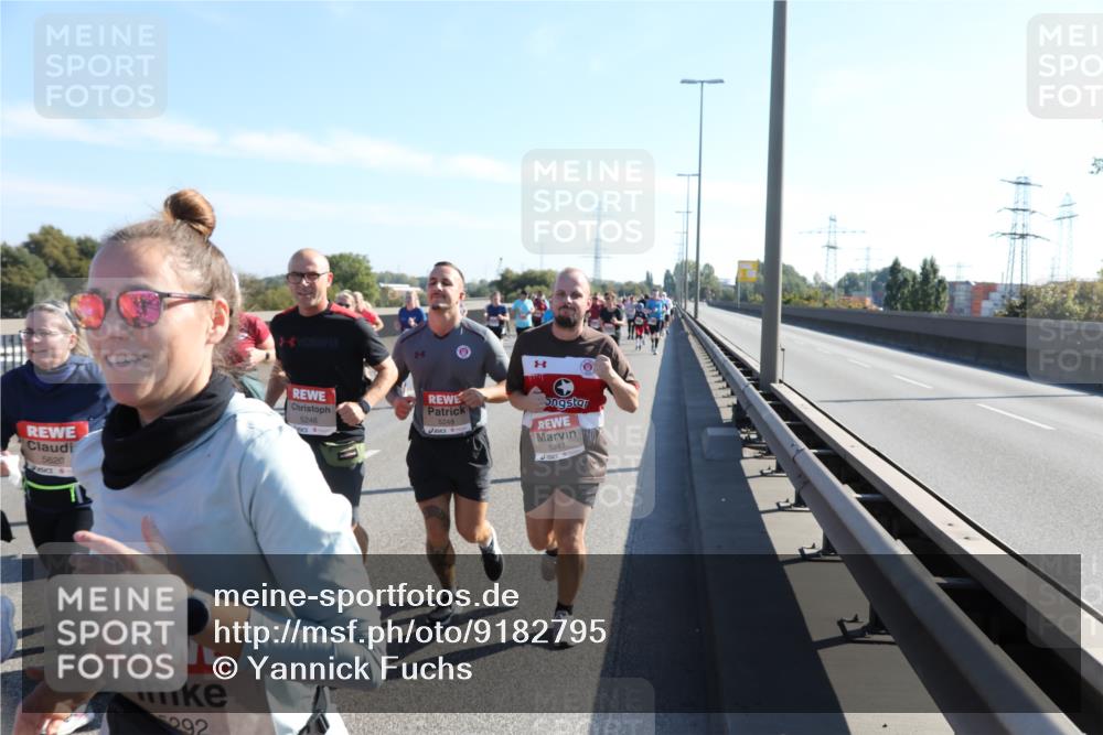 03.10.2025 - Köhlbrandbrückenlauf Yannick Fuchs http://msf.ph/oto/9182795 03.10.2025 11:25:43 Position 3 5620, 5246, 5248, 5247, 292 meine-sportfotos.de