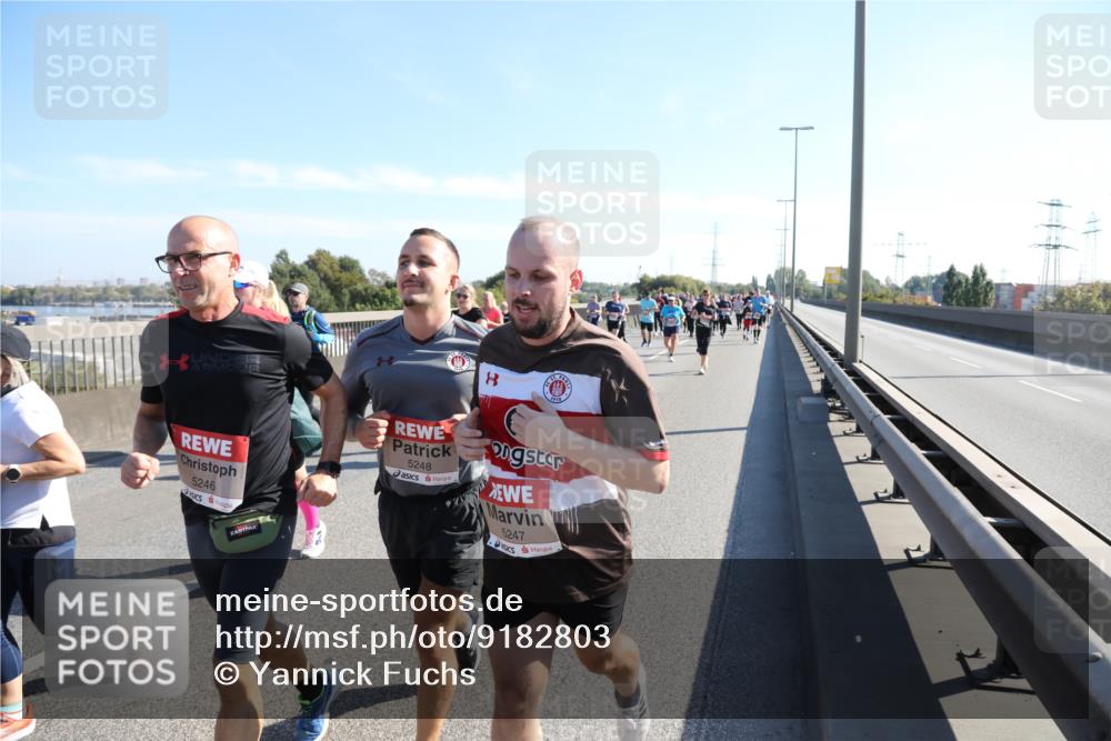 03.10.2025 - Köhlbrandbrückenlauf Yannick Fuchs http://msf.ph/oto/9182803 03.10.2025 11:25:44 Position 3 5246, 8, 5248, 5247 meine-sportfotos.de