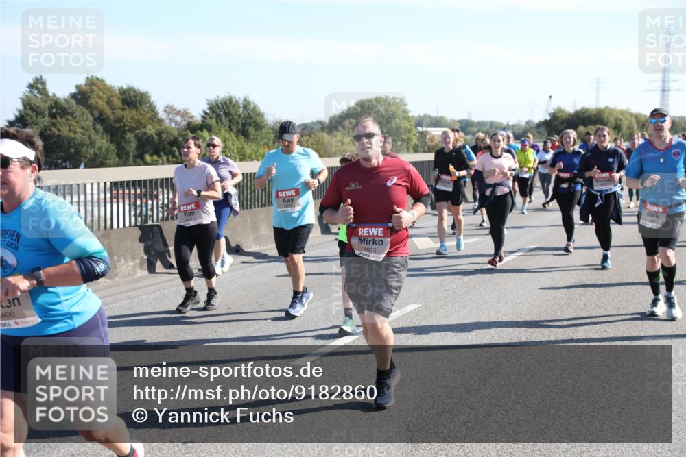 03.10.2025 - Köhlbrandbrückenlauf Yannick Fuchs http://msf.ph/oto/9182860 03.10.2025 11:25:50 Position 3 400, 6522, 4949 meine-sportfotos.de