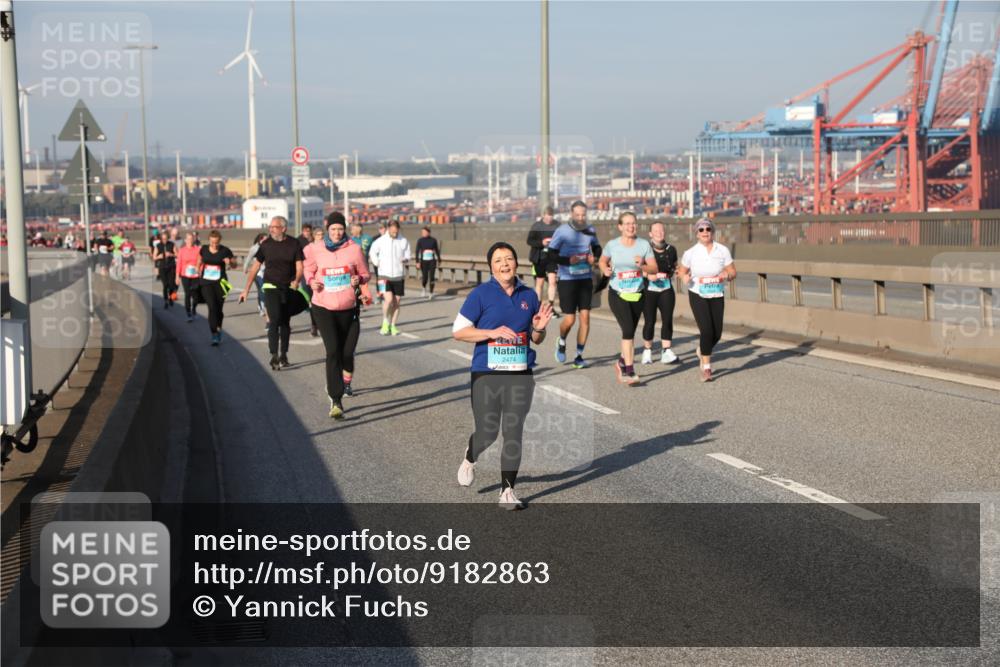 03.10.2025 - Köhlbrandbrückenlauf Yannick Fuchs http://msf.ph/oto/9182863 03.10.2025 09:01:35 Position 2 2474 meine-sportfotos.de