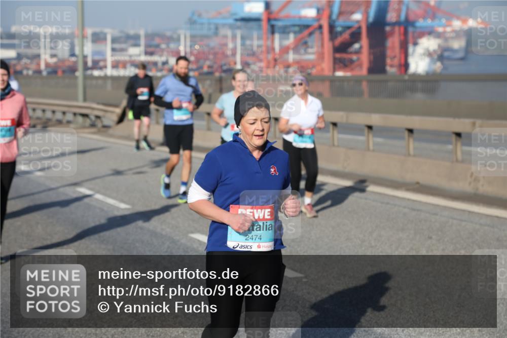 03.10.2025 - Köhlbrandbrückenlauf Yannick Fuchs http://msf.ph/oto/9182866 03.10.2025 09:01:37 Position 2 2474 meine-sportfotos.de