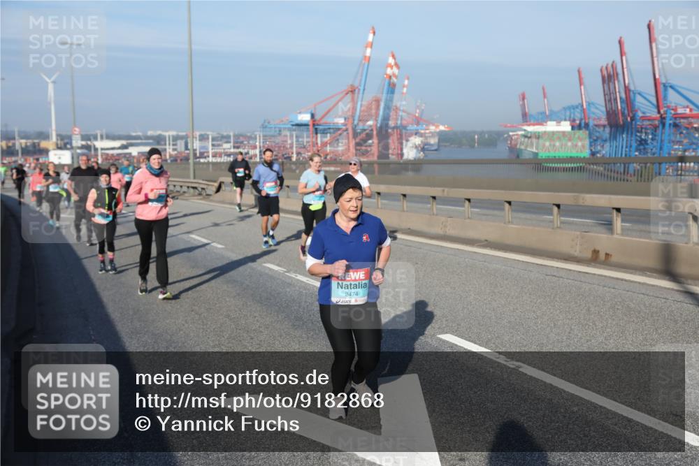 03.10.2025 - Köhlbrandbrückenlauf Yannick Fuchs http://msf.ph/oto/9182868 03.10.2025 09:01:37 Position 2 2474 meine-sportfotos.de