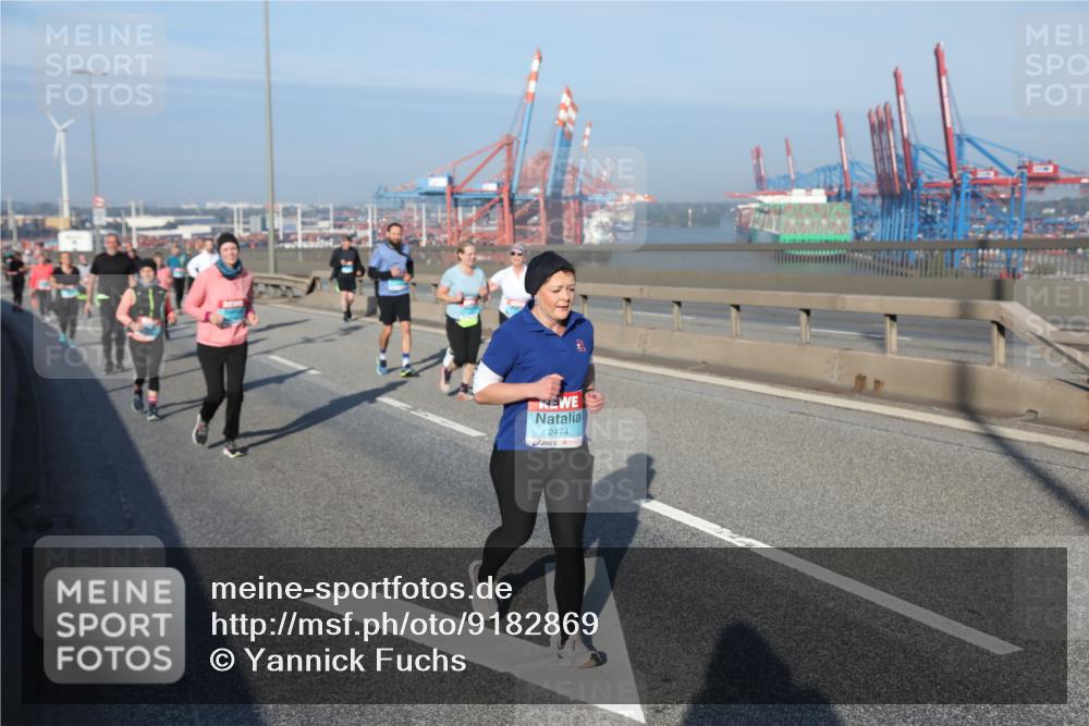 03.10.2025 - Köhlbrandbrückenlauf Yannick Fuchs http://msf.ph/oto/9182869 03.10.2025 09:01:37 Position 2 2474 meine-sportfotos.de