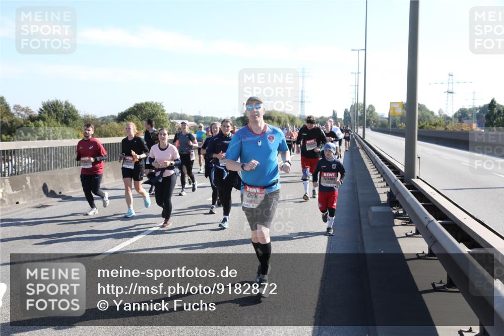 03.10.2025 - Köhlbrandbrückenlauf Yannick Fuchs http://msf.ph/oto/9182872 03.10.2025 11:25:52 Position 3 4949 meine-sportfotos.de
