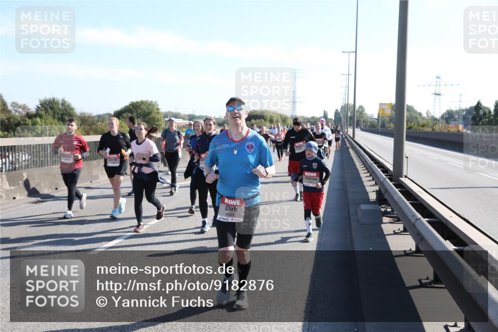 03.10.2025 - Köhlbrandbrückenlauf Yannick Fuchs http://msf.ph/oto/9182876 03.10.2025 11:25:52 Position 3 4949 meine-sportfotos.de