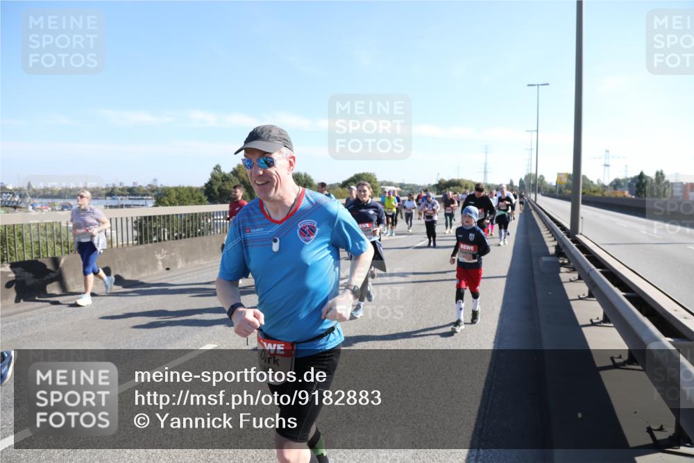 03.10.2025 - Köhlbrandbrückenlauf Yannick Fuchs http://msf.ph/oto/9182883 03.10.2025 11:25:53 Position 3 949 meine-sportfotos.de