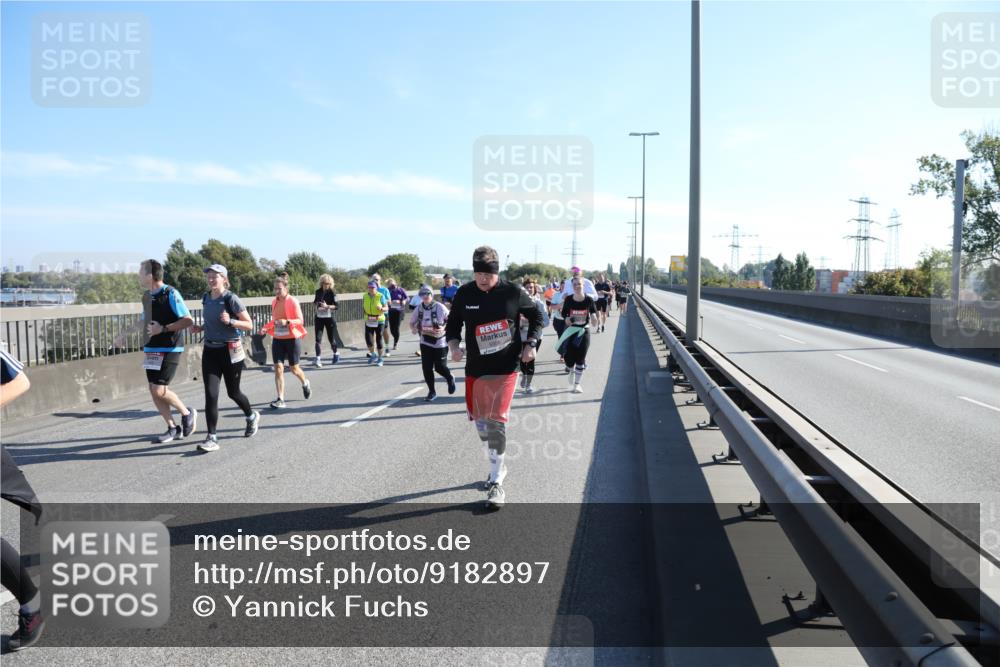 03.10.2025 - Köhlbrandbrückenlauf Yannick Fuchs http://msf.ph/oto/9182897 03.10.2025 11:25:55 Position 3  meine-sportfotos.de