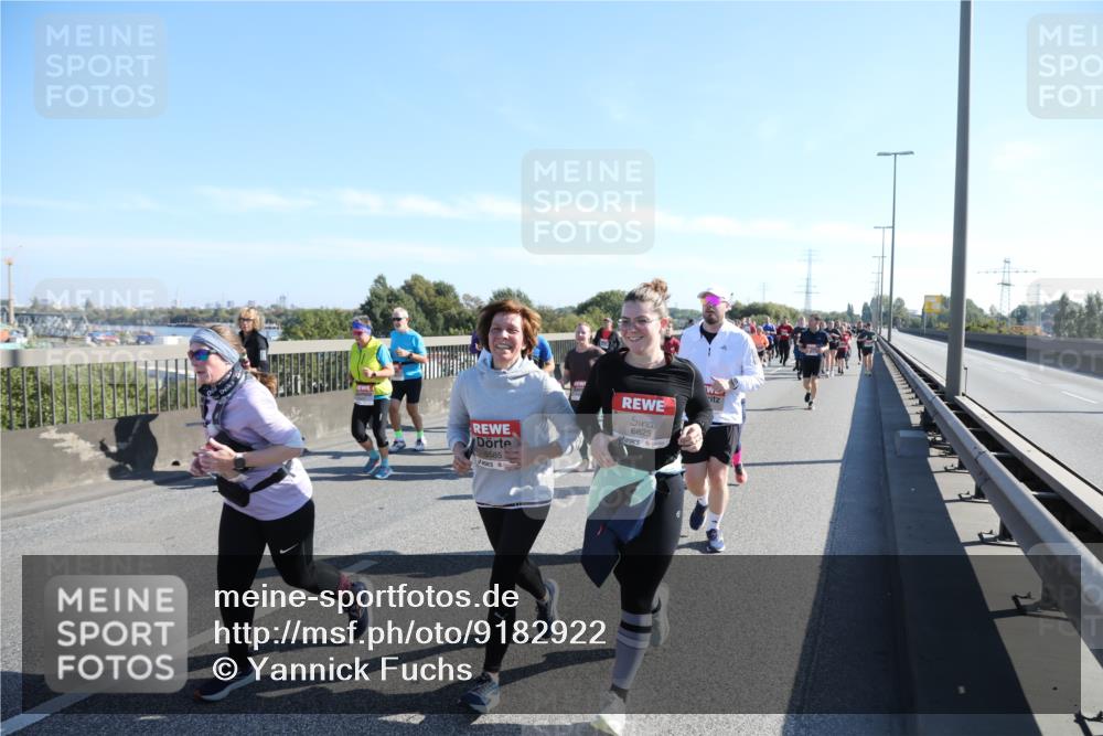 03.10.2025 - Köhlbrandbrückenlauf Yannick Fuchs http://msf.ph/oto/9182922 03.10.2025 11:25:58 Position 3 5585, 6825 meine-sportfotos.de