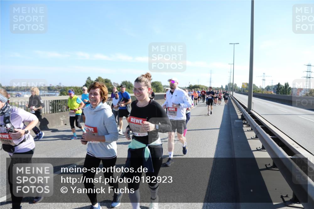 03.10.2025 - Köhlbrandbrückenlauf Yannick Fuchs http://msf.ph/oto/9182923 03.10.2025 11:25:58 Position 3 6825 meine-sportfotos.de