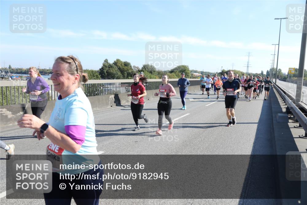 03.10.2025 - Köhlbrandbrückenlauf Yannick Fuchs http://msf.ph/oto/9182945 03.10.2025 11:26:01 Position 3 6527 meine-sportfotos.de
