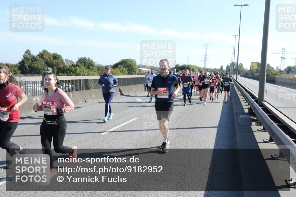 03.10.2025 - Köhlbrandbrückenlauf Yannick Fuchs http://msf.ph/oto/9182952 03.10.2025 11:26:02 Position 3 5515, 5601 meine-sportfotos.de