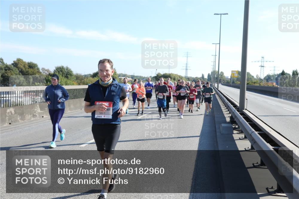 03.10.2025 - Köhlbrandbrückenlauf Yannick Fuchs http://msf.ph/oto/9182960 03.10.2025 11:26:03 Position 3 5601 meine-sportfotos.de