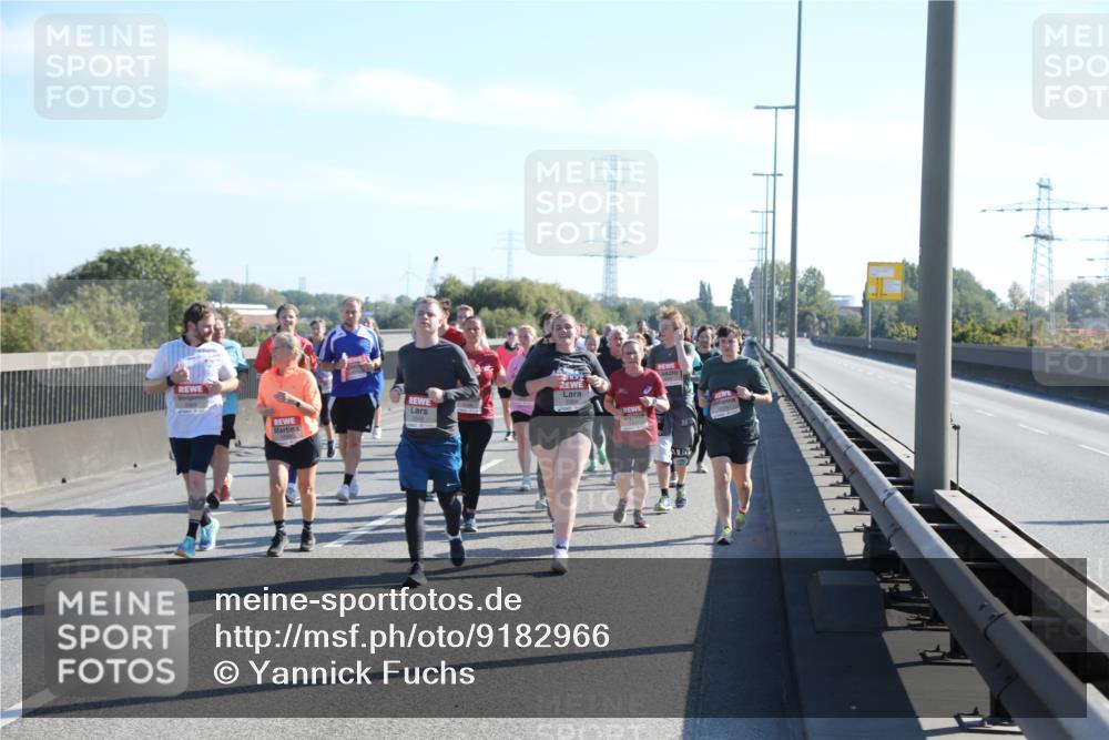 03.10.2025 - Köhlbrandbrückenlauf Yannick Fuchs http://msf.ph/oto/9182966 03.10.2025 11:26:03 Position 3 5364, 5549 meine-sportfotos.de