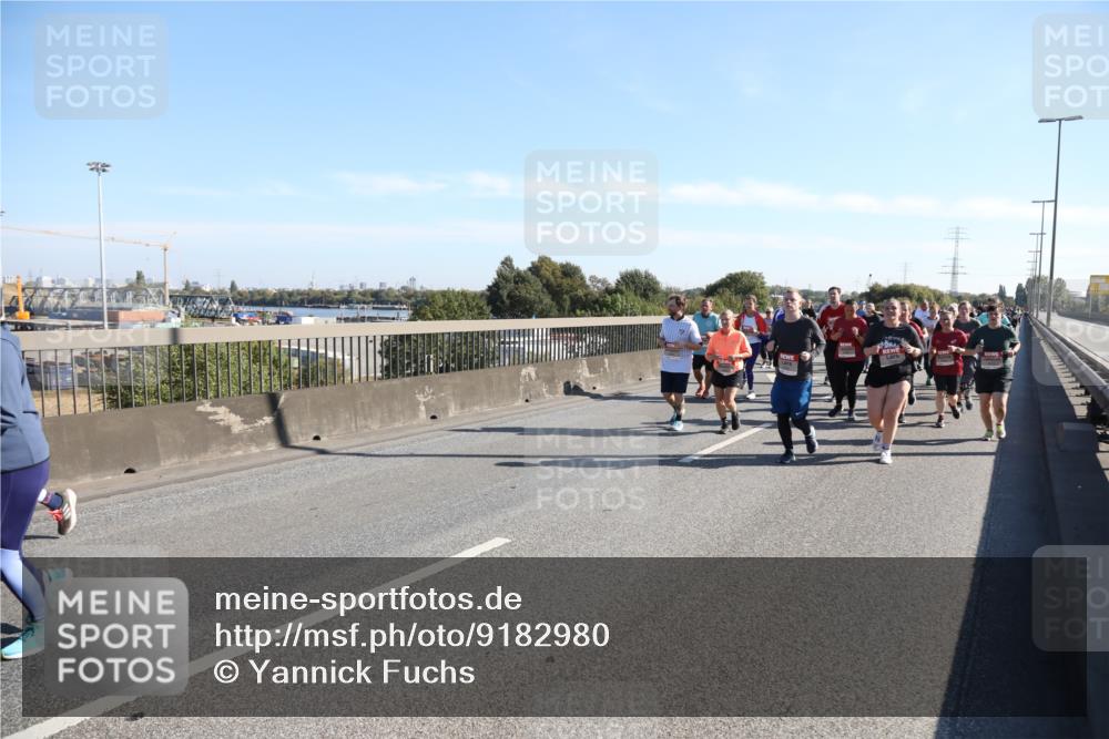 03.10.2025 - Köhlbrandbrückenlauf Yannick Fuchs http://msf.ph/oto/9182980 03.10.2025 11:26:05 Position 3  meine-sportfotos.de
