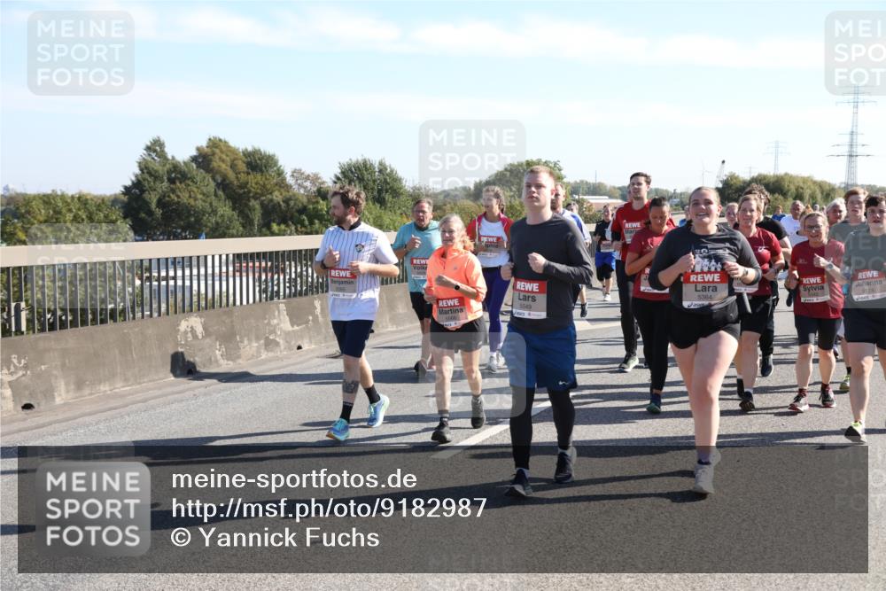 03.10.2025 - Köhlbrandbrückenlauf Yannick Fuchs http://msf.ph/oto/9182987 03.10.2025 11:26:06 Position 3 5549, 122, 5364, 5574 meine-sportfotos.de