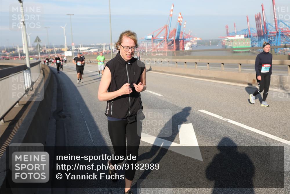 03.10.2025 - Köhlbrandbrückenlauf Yannick Fuchs http://msf.ph/oto/9182989 03.10.2025 09:01:57 Position 2  meine-sportfotos.de